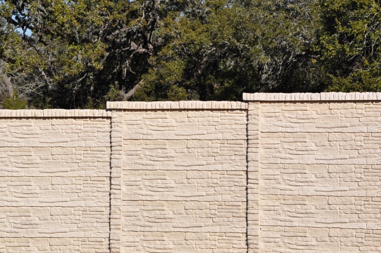 Precast Rock Style Concrete Fence - Oklahoma